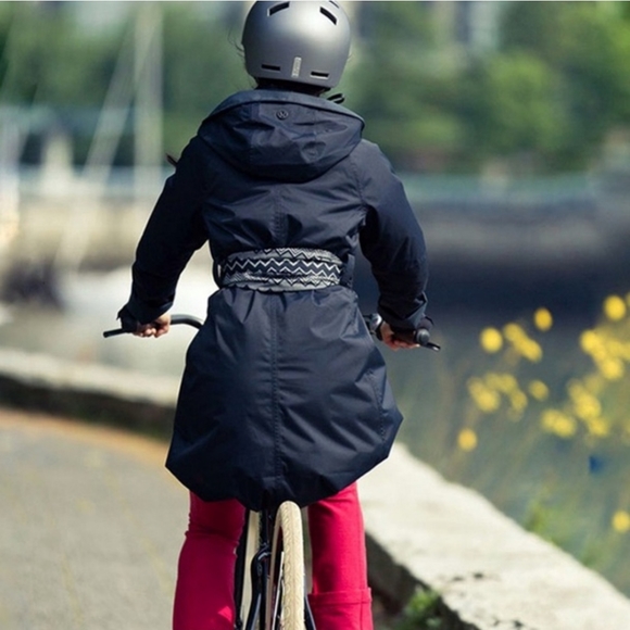 Lululemon Pedal Power Rain Jacket 10 Swift DWR Reversible Packable - Picture 6 of 16